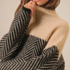Chāme | Women's Contrast Panel Sweater - Long Sleeve Colorblock Pullover